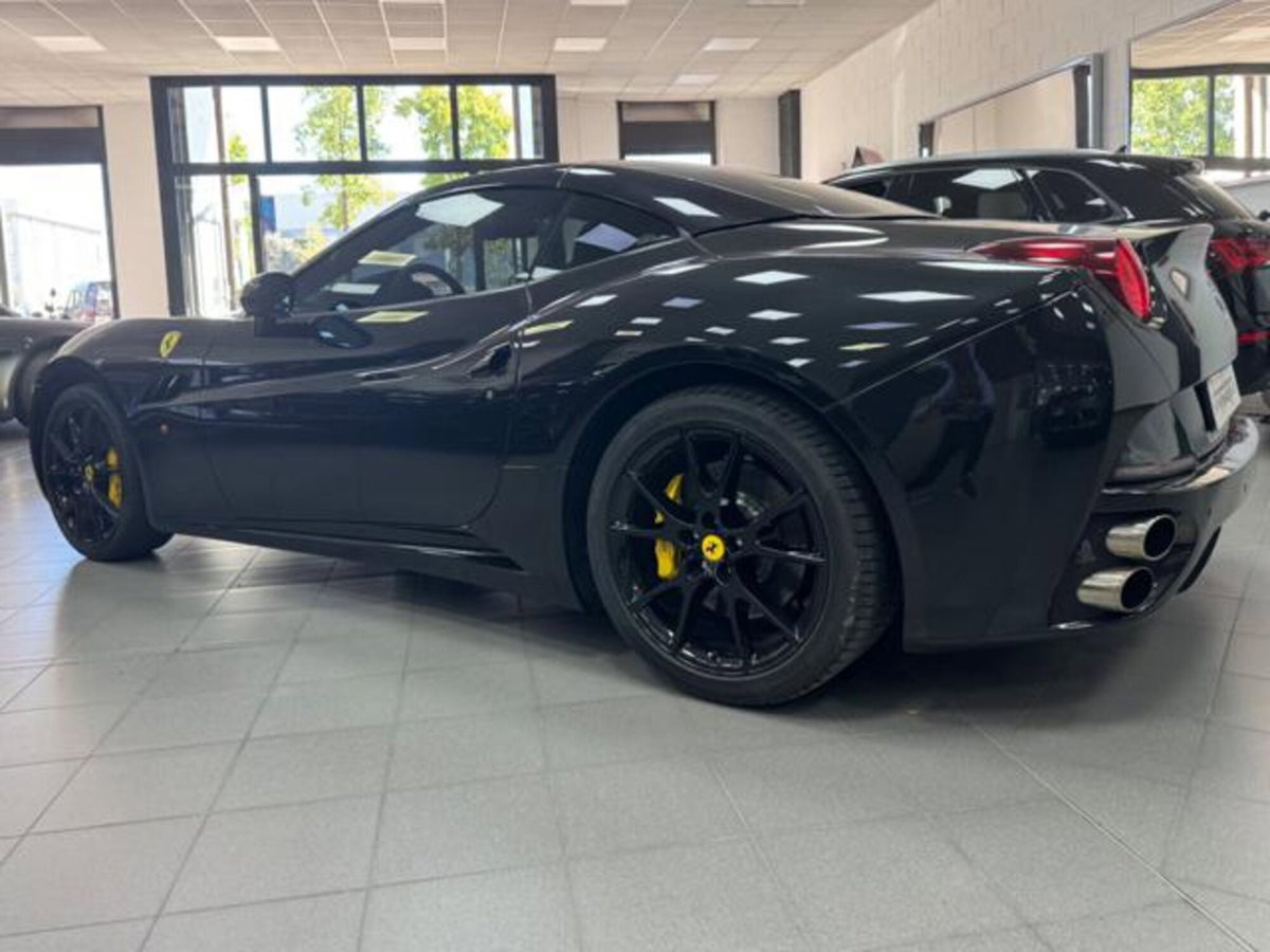 Ferrari California Spider California DCT (9)