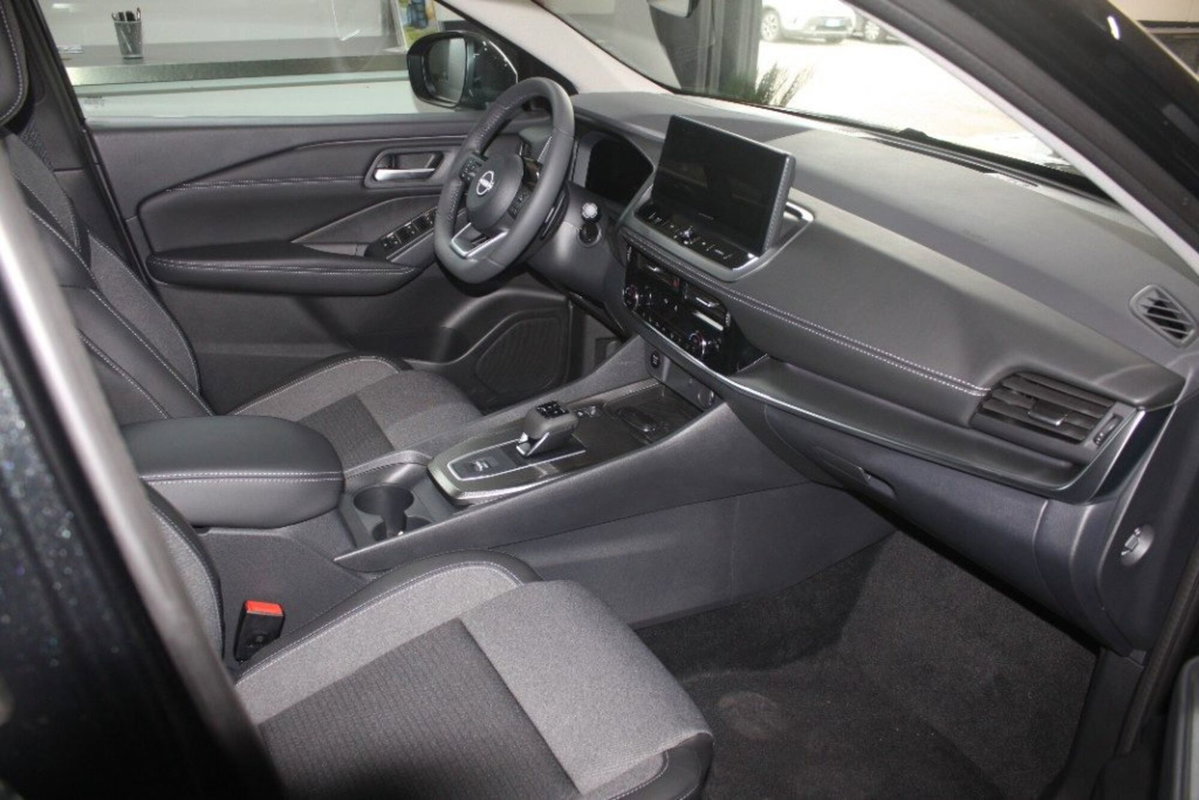 Nissan Qashqai 1.3 mhev N-Connecta 4wd 158cv xtronic (8)
