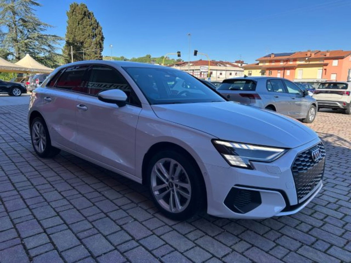 Audi A3 Sportback 30 TDI S tronic Business Advanced (2)