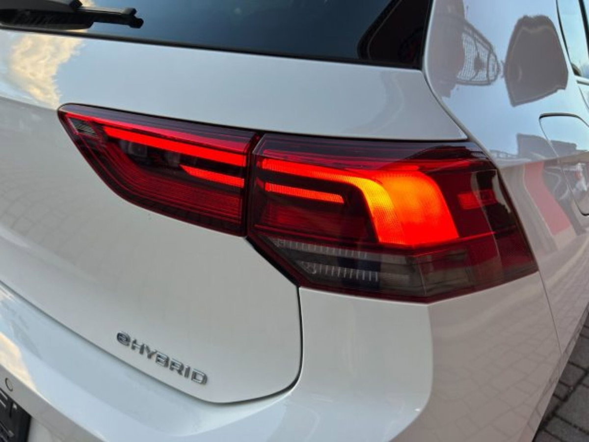 Volkswagen Golf 1.4 TSI eHYBRID 204 CV DSG Style (19)