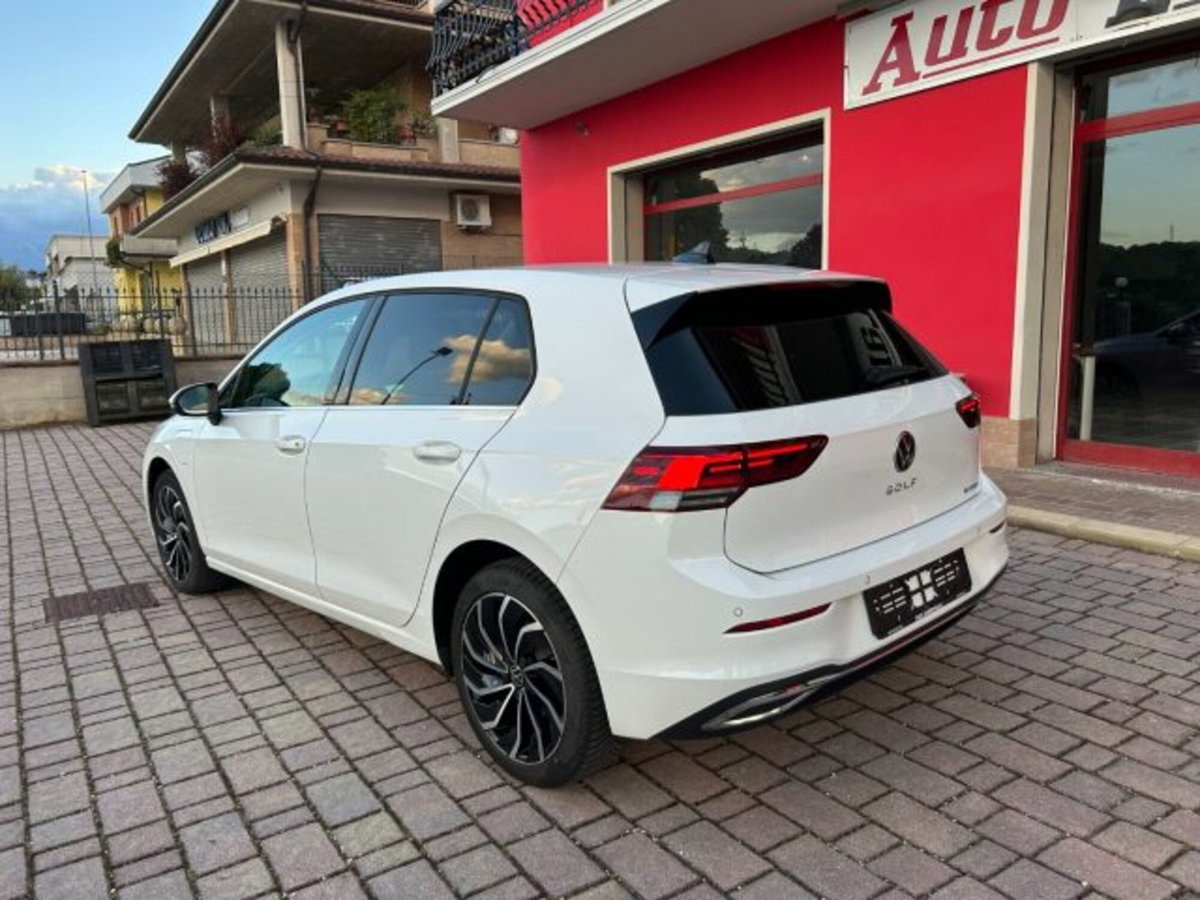 Volkswagen Golf 1.4 TSI eHYBRID 204 CV DSG Style (4)