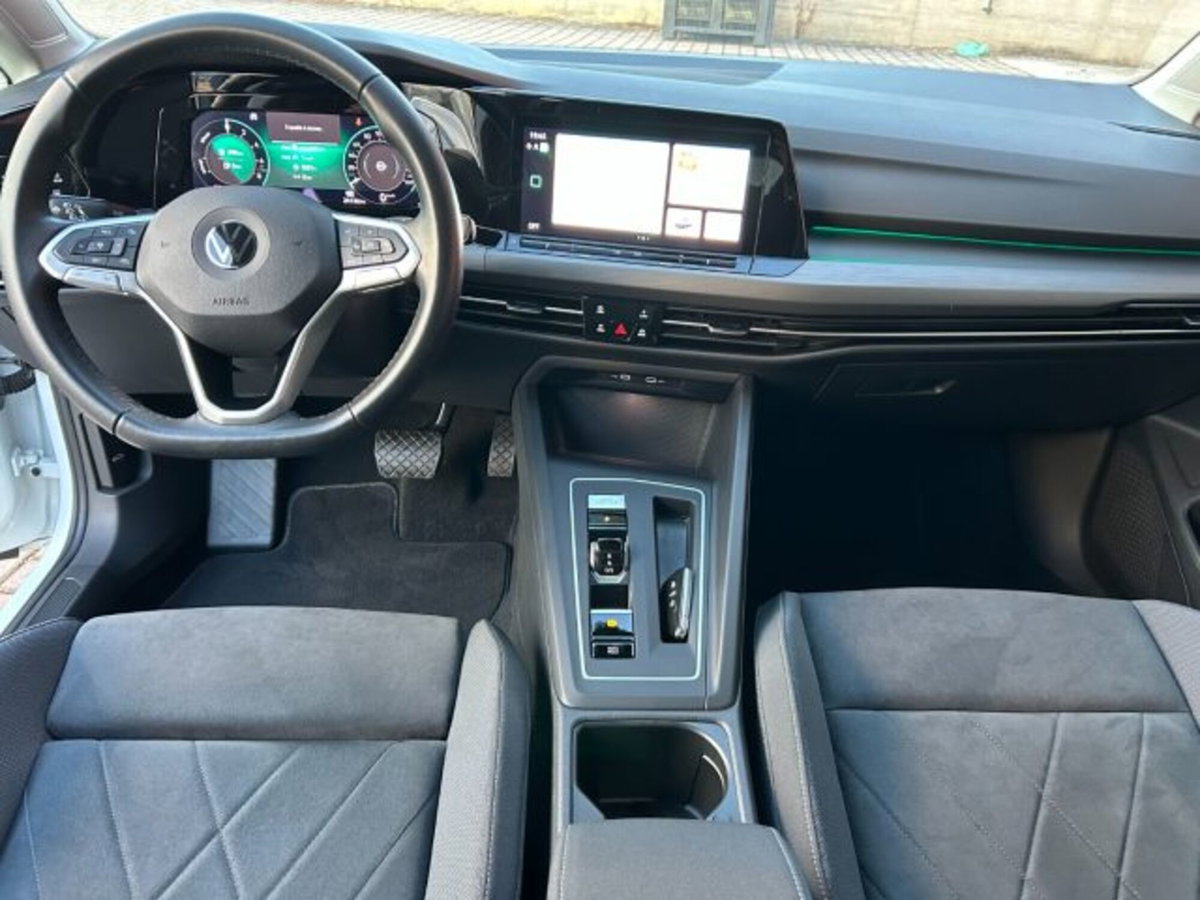 Volkswagen Golf 1.4 TSI eHYBRID 204 CV DSG Style (7)