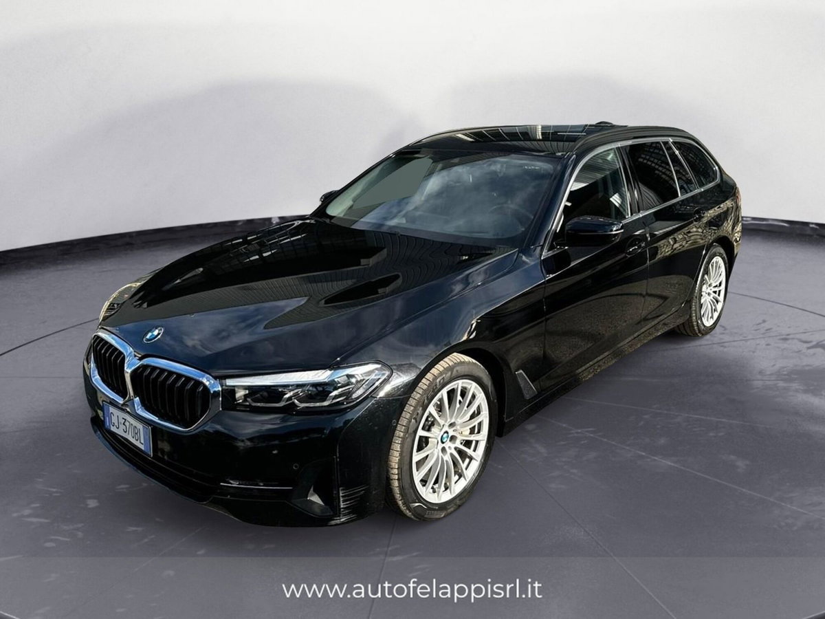BMW Serie 3 Touring 330d  mhev 48V auto