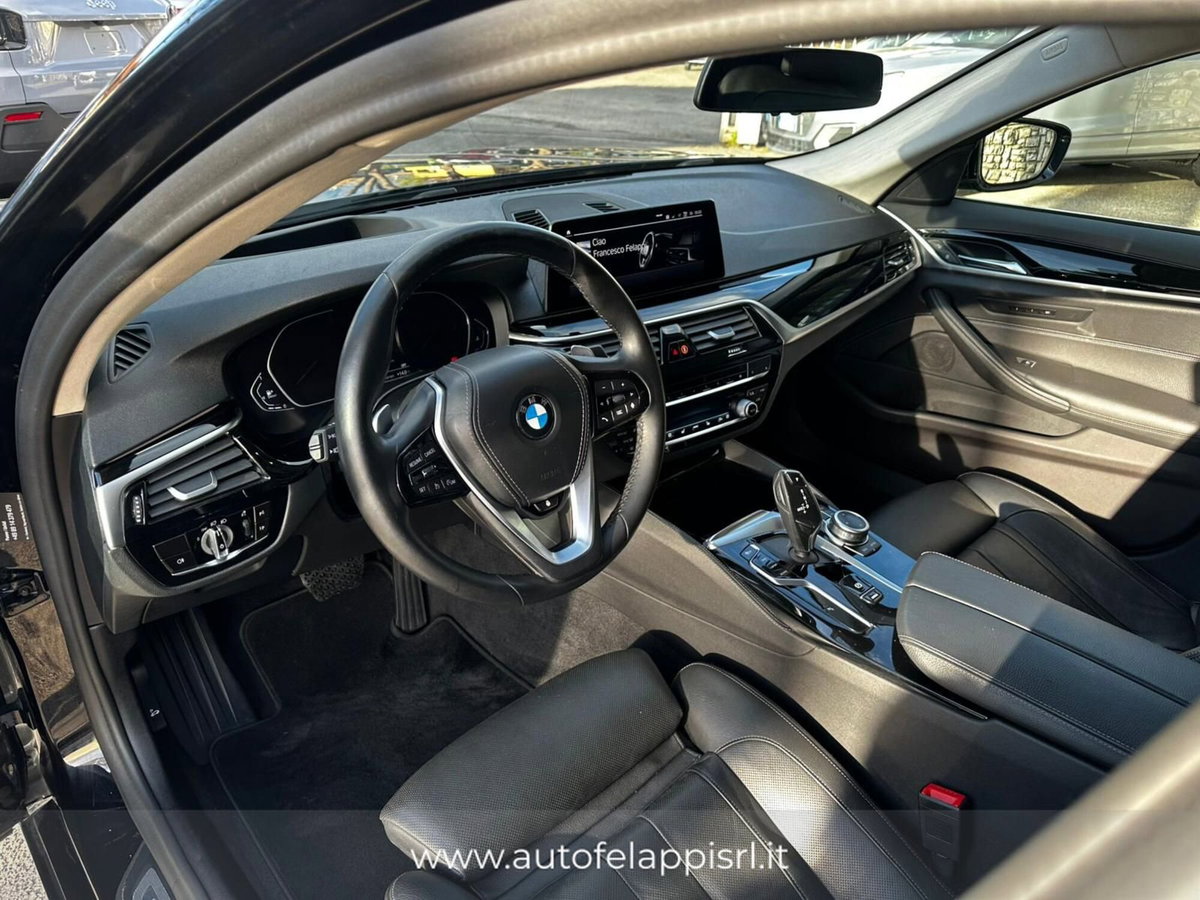 BMW Serie 3 Touring 330d  mhev 48V auto (19)