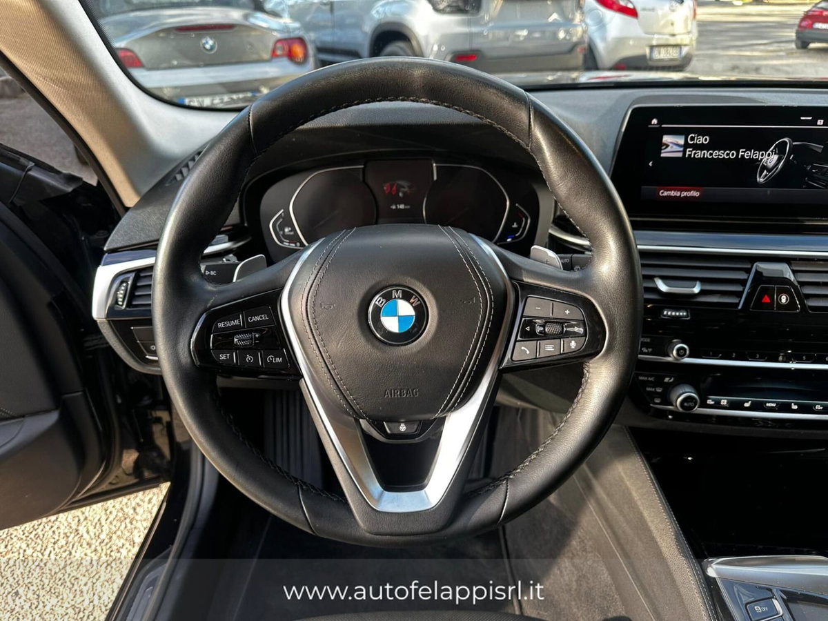 BMW Serie 3 Touring 330d  mhev 48V auto (6)