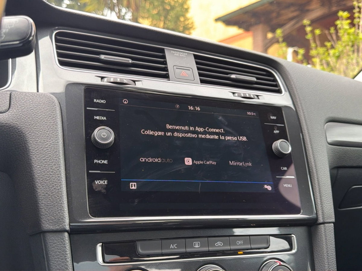 Volkswagen Golf 1.6 TDI 115CV DSG 5p. Business BlueMotion Technology (14)