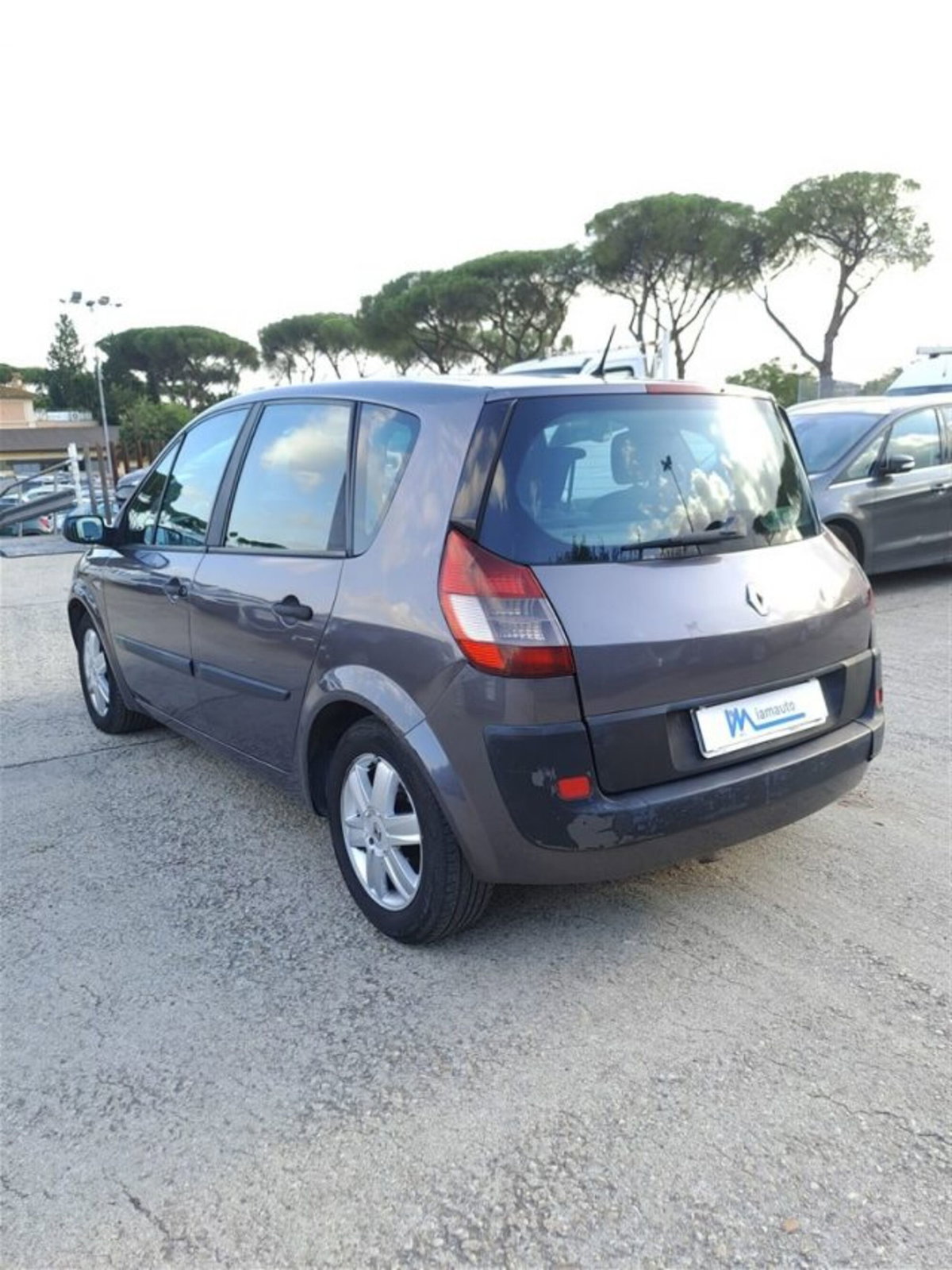 Renault Grand Scénic 1.9 dCi/130CV Confort Auth. (4)