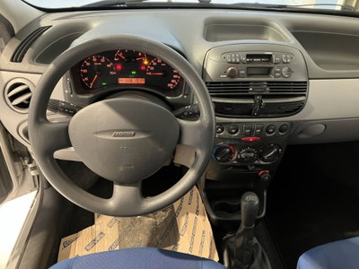 Fiat Punto 1.9 JTD 3 porte 4 posti Dynamic Van (12)