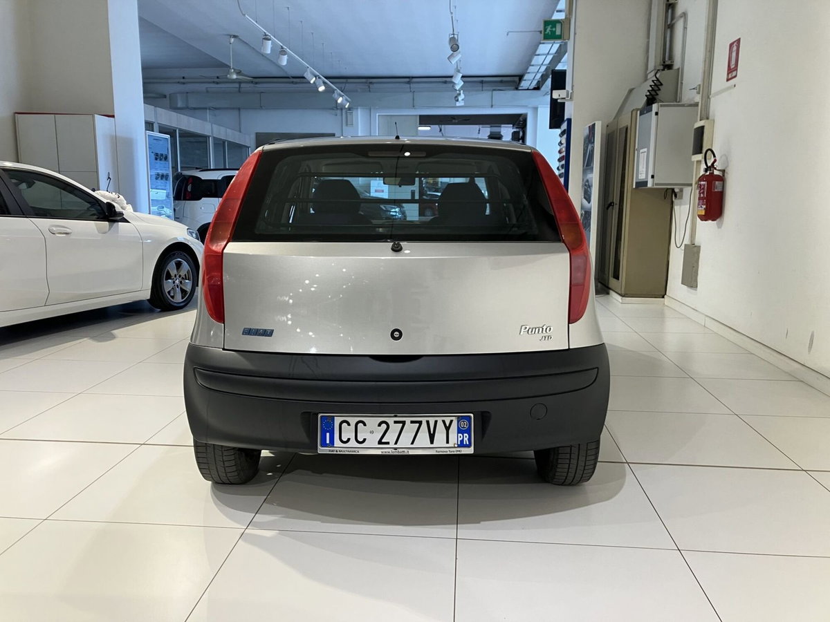 Fiat Punto 1.9 JTD 3 porte 4 posti Dynamic Van (9)