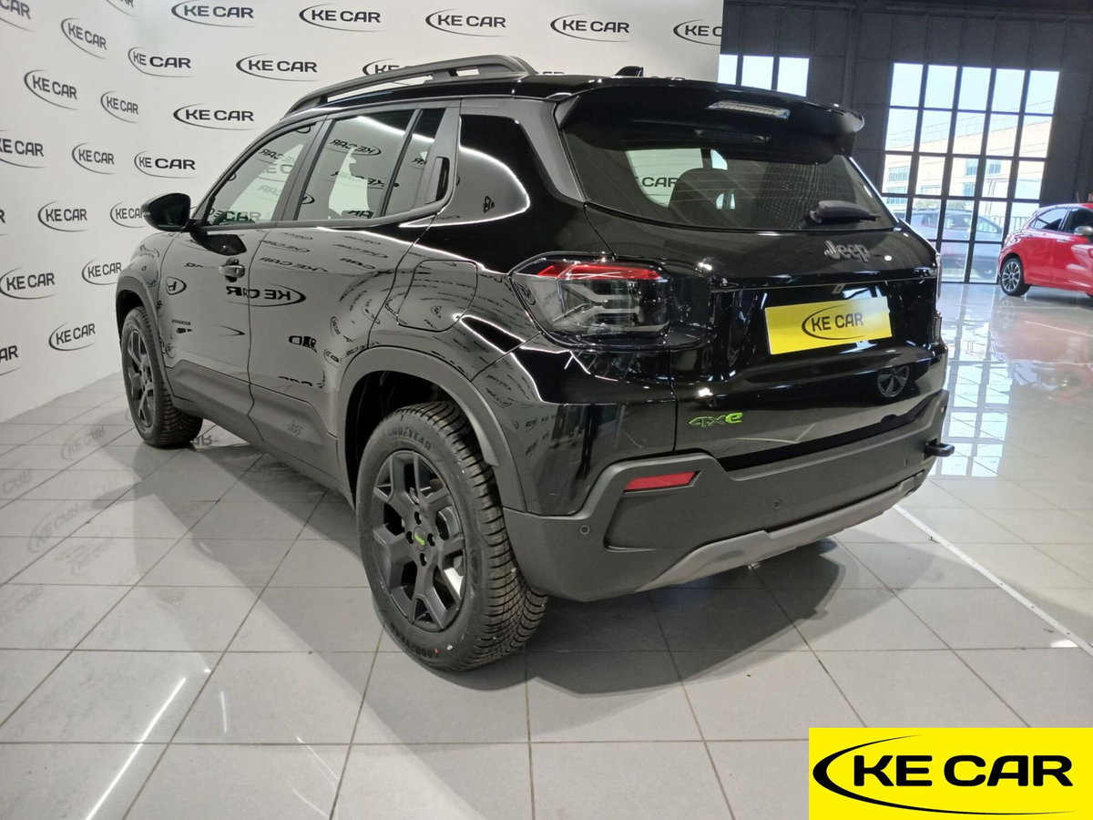 Jeep Avenger 1.2 turbo e-hybrid mhev Upland 4xe 145cv edct6 (7)