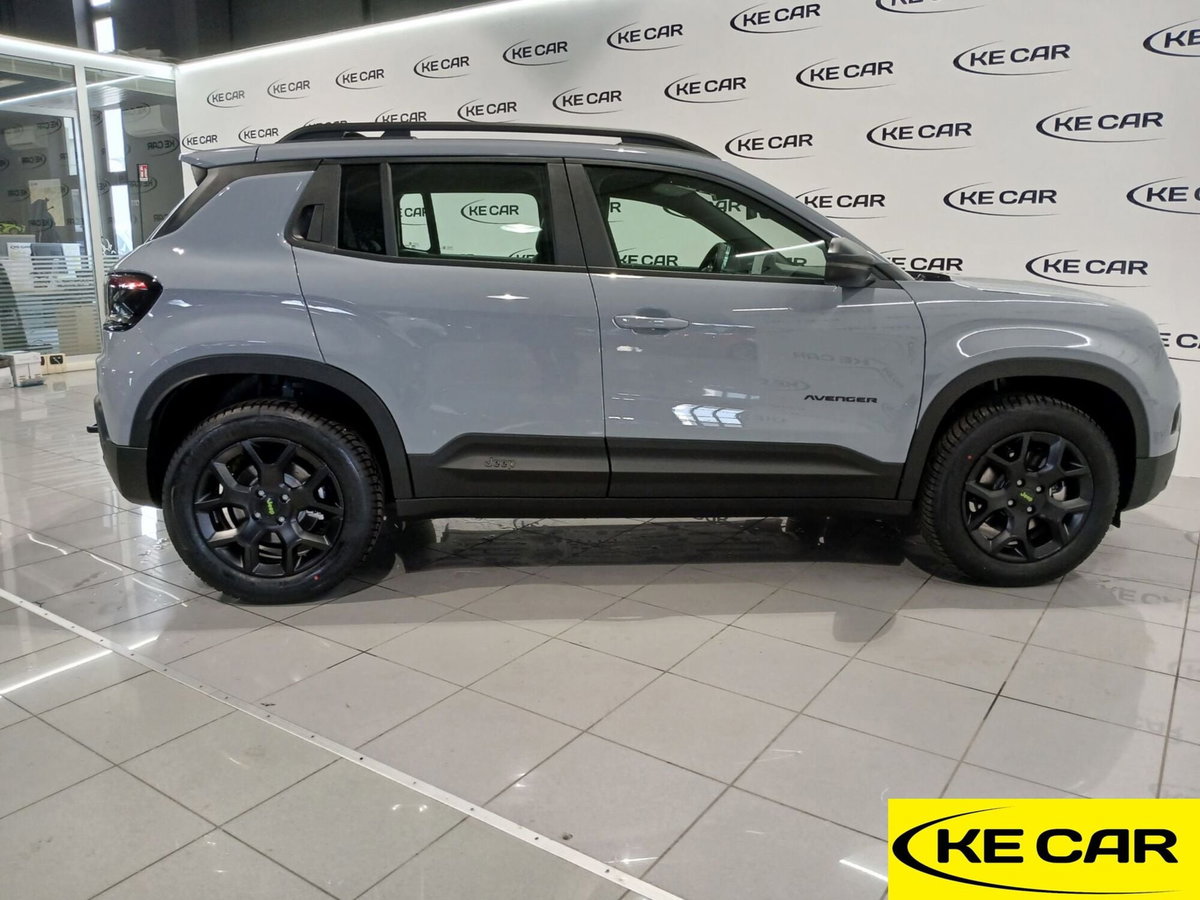 Jeep Avenger 1.2 turbo e-hybrid mhev Upland 4xe 145cv edct6 (16)