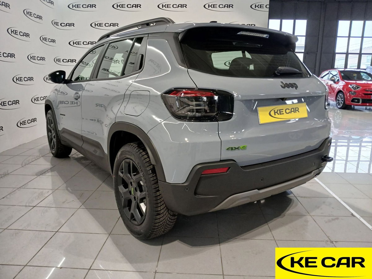 Jeep Avenger 1.2 turbo e-hybrid mhev Upland 4xe 145cv edct6 (7)