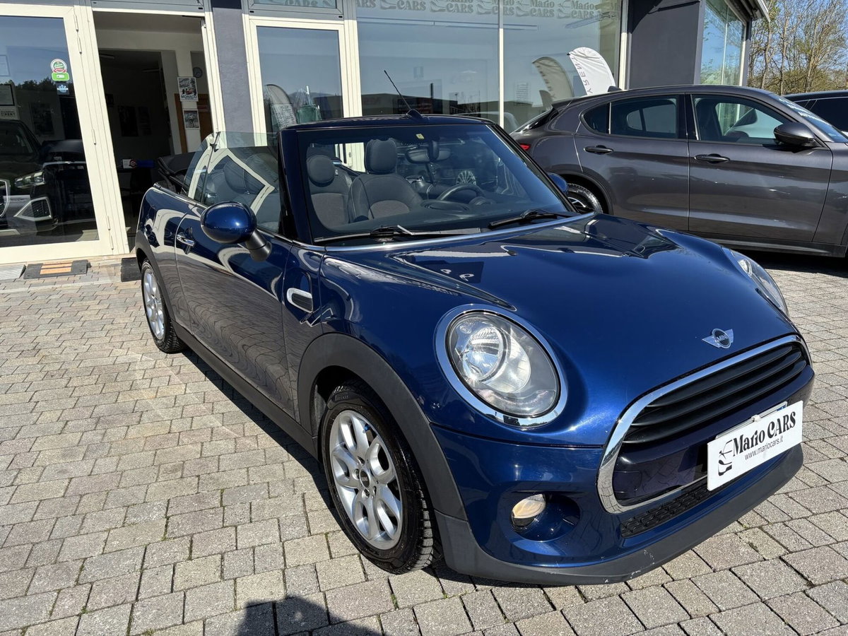 MINI Mini Cabrio 1.5 Cooper D Cabrio (13)