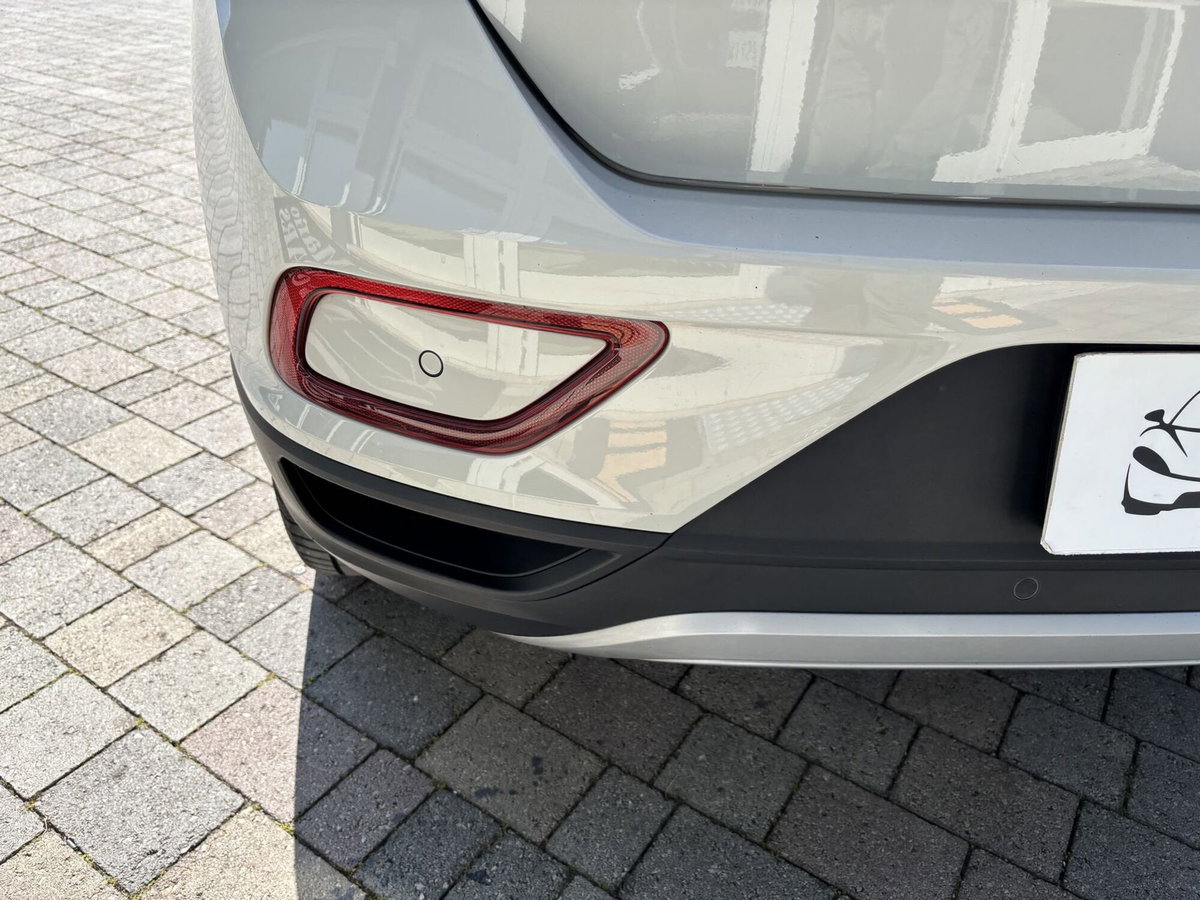 Volkswagen T-Roc 1.0 TSI Life (11)
