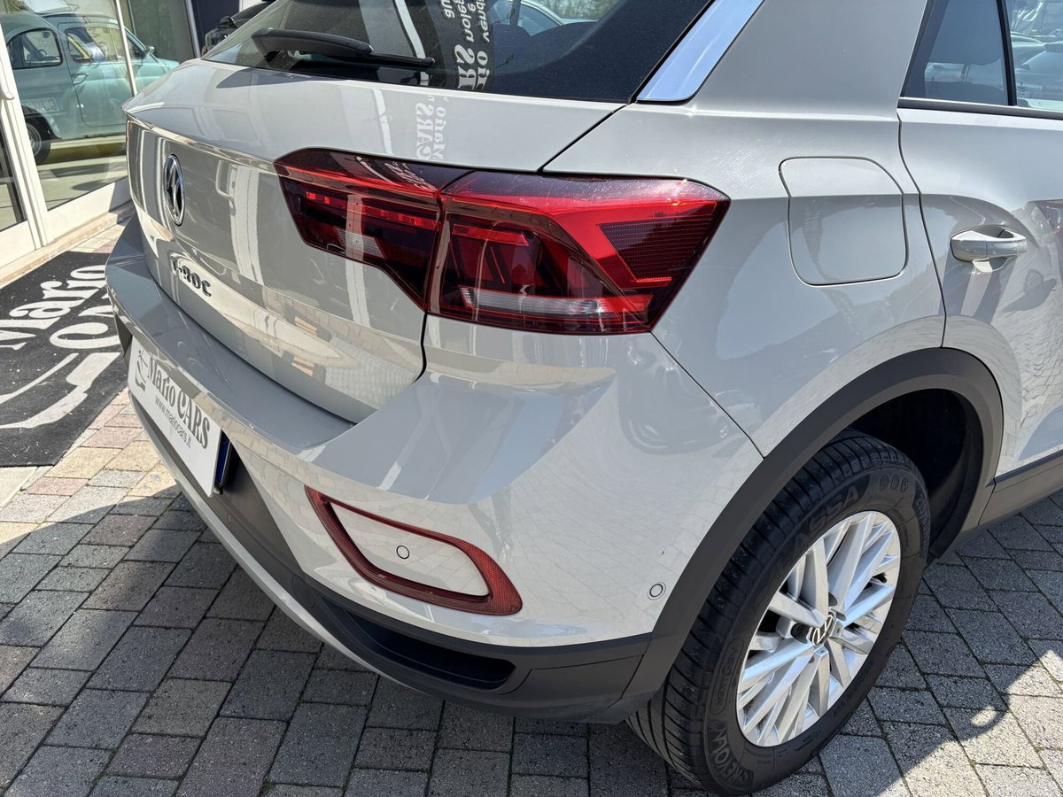 Volkswagen T-Roc 1.0 TSI Life (13)