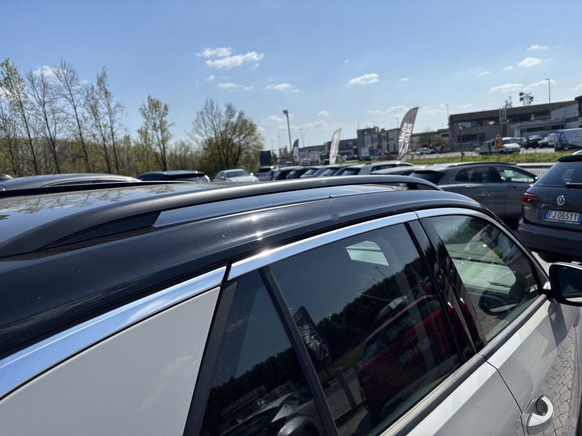 Volkswagen T-Roc 1.0 TSI Life (16)