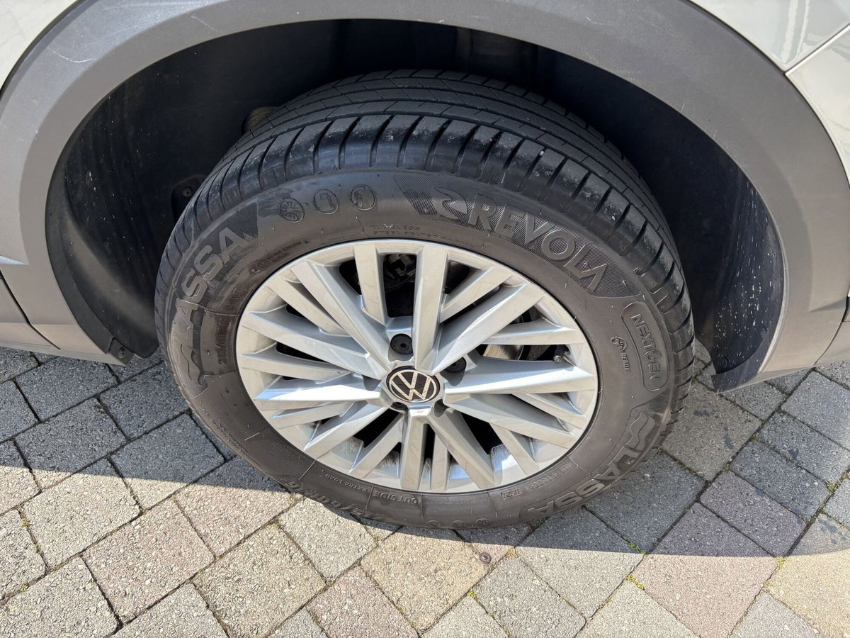 Volkswagen T-Roc 1.0 TSI Life (7)