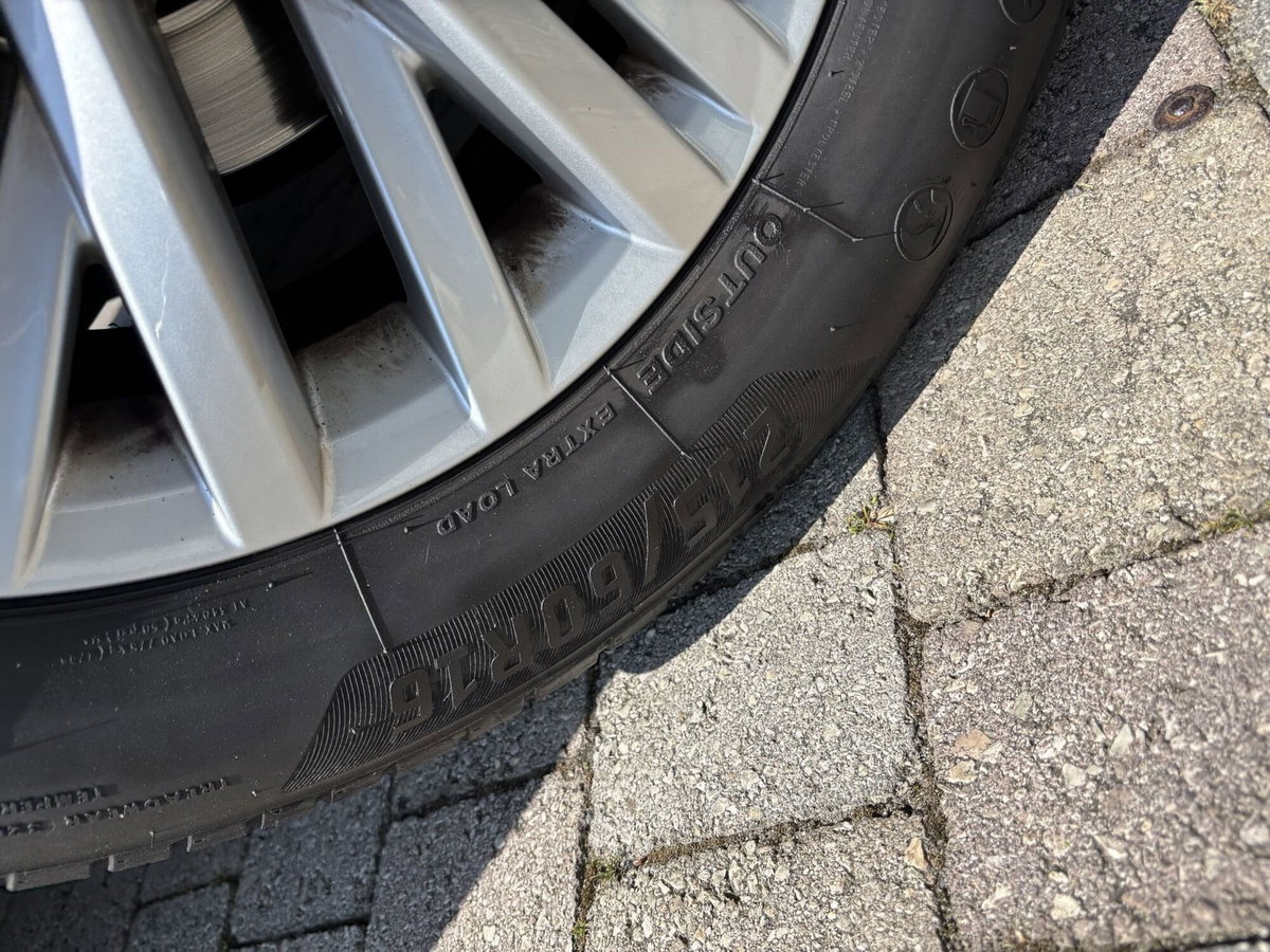 Volkswagen T-Roc 1.0 TSI Life (9)