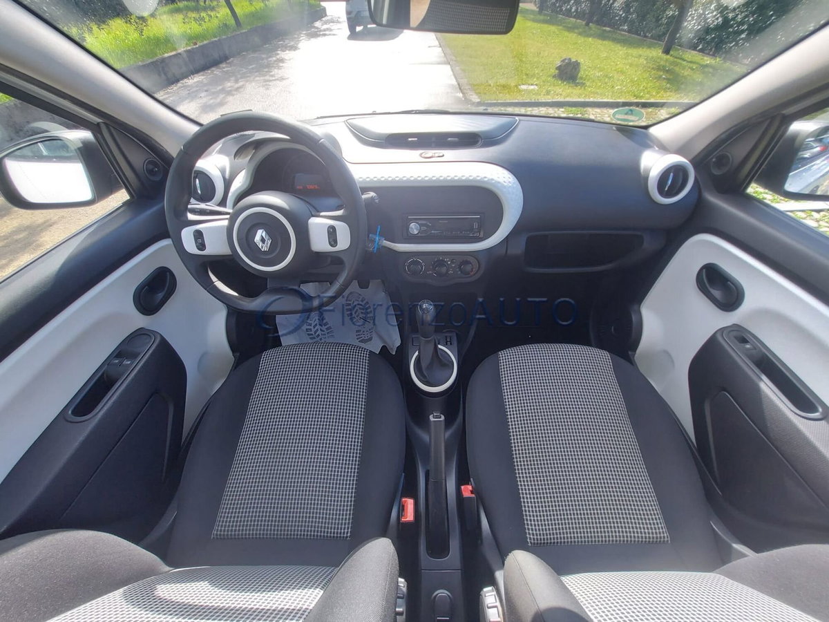 Renault Twingo 1.0 SCe Wave (9)