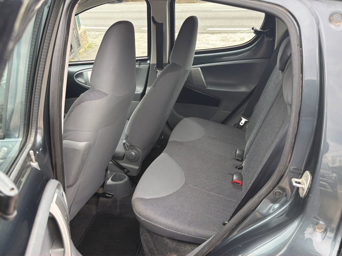 Peugeot 107 68CV 5p. Plaisir (16)