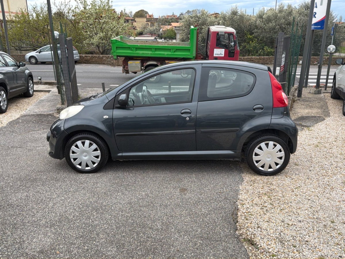 Peugeot 107 68CV 5p. Plaisir (2)