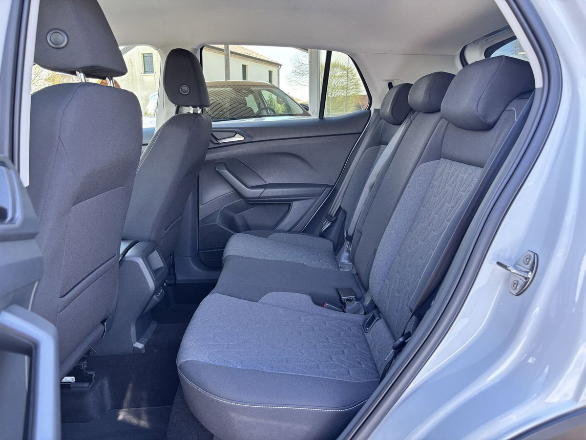 Volkswagen T-Cross 1.0 tsi Edition 115cv (8)