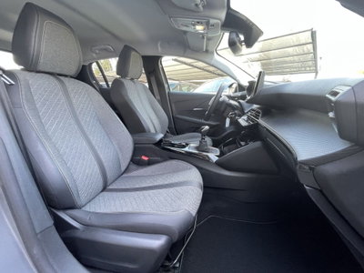 Peugeot 208 PureTech 100 Stop&Start 5 porte Allure (16)