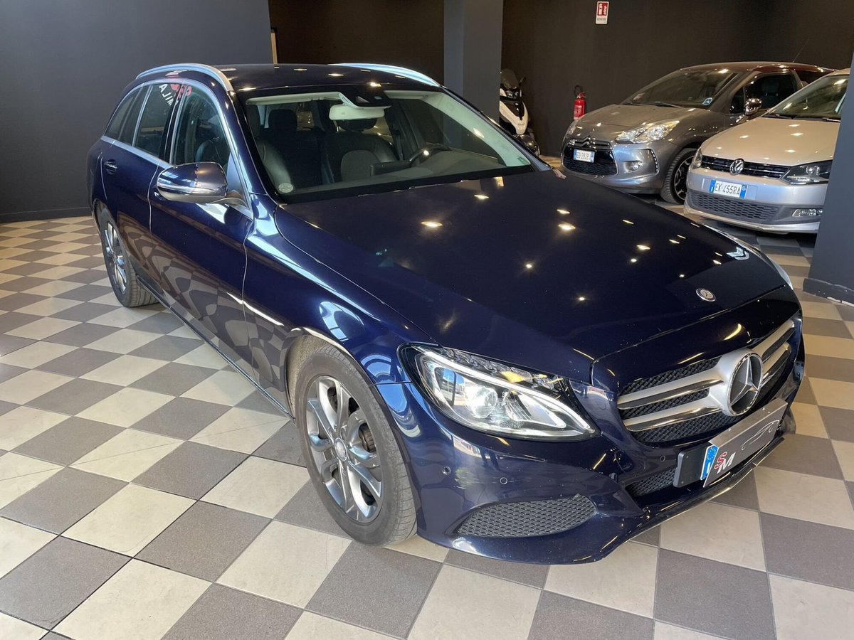 Mercedes-Benz Classe C Station Wagon 200 d Sport (3)