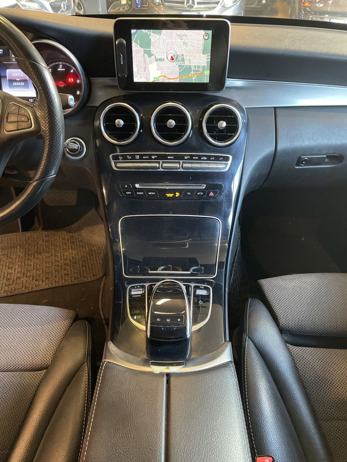 Mercedes-Benz Classe C Station Wagon 200 d Sport (8)