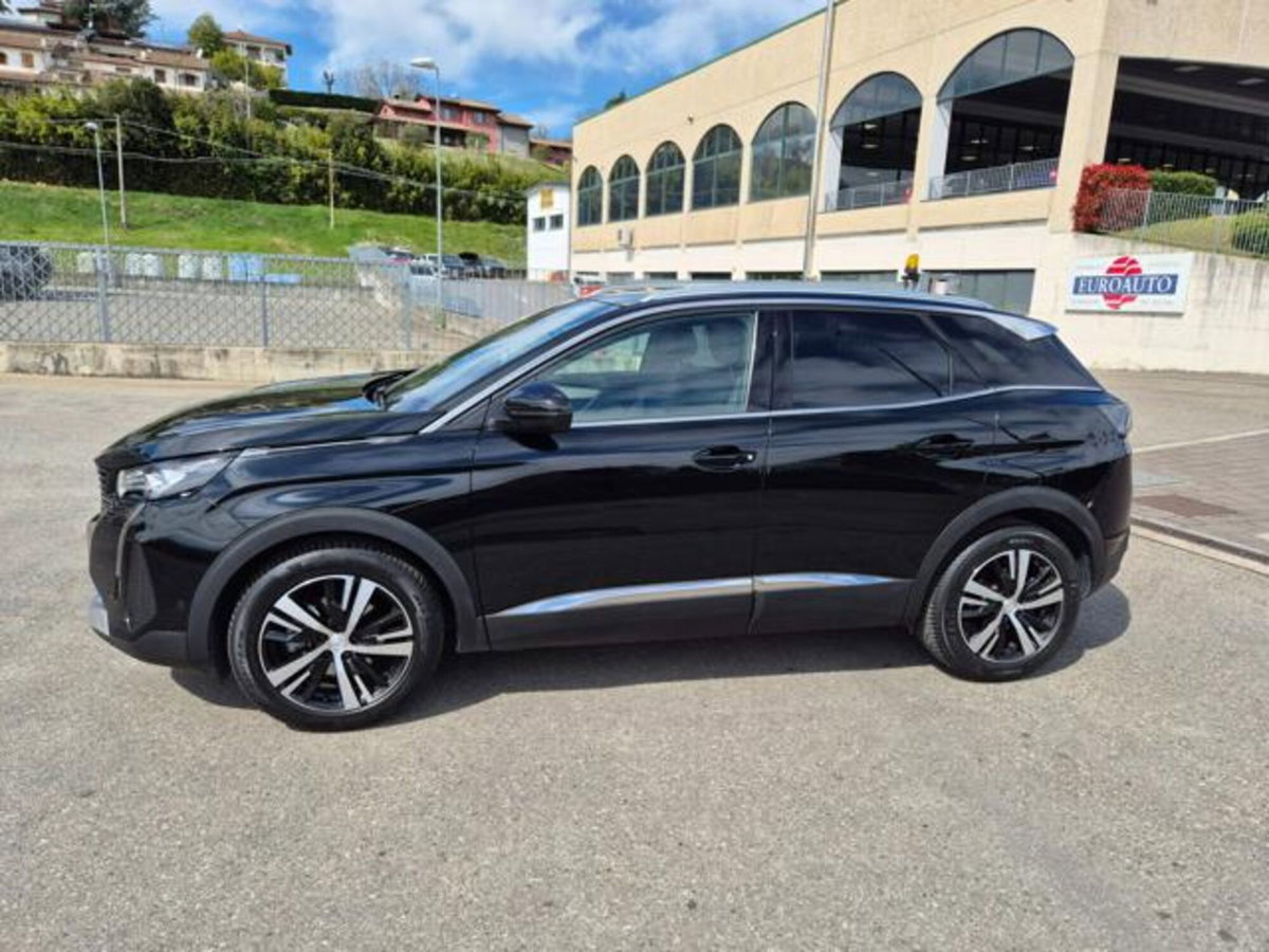 Peugeot 3008 BlueHDi 130 S&S EAT8 GT Pack (2)