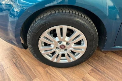 Fiat Punto 1.3 MJT II S&S 95 CV 5 porte Lounge (11)