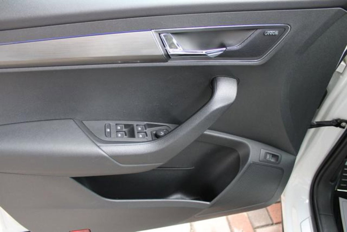 Skoda Karoq 1.6 TDI SCR DSG Style (9)
