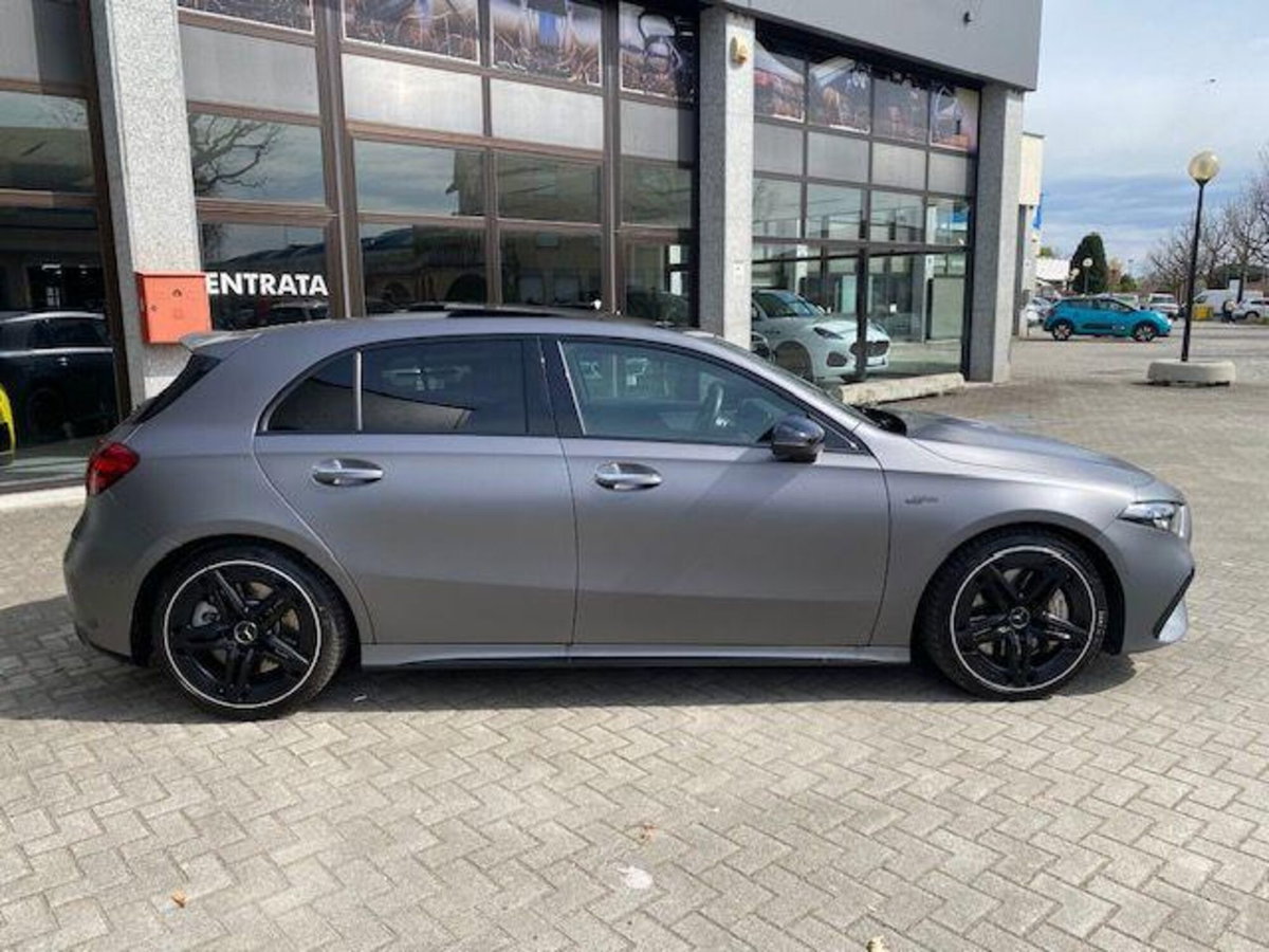 Mercedes-Benz Classe A AMG 35 AMG Line Premium Plus 4matic auto (11)