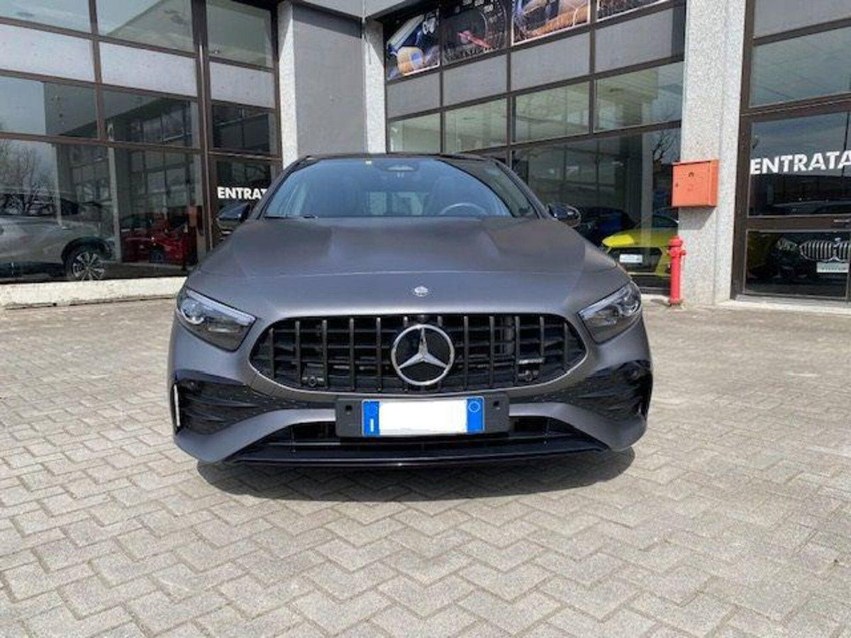 Mercedes-Benz Classe A AMG 35 AMG Line Premium Plus 4matic auto (13)