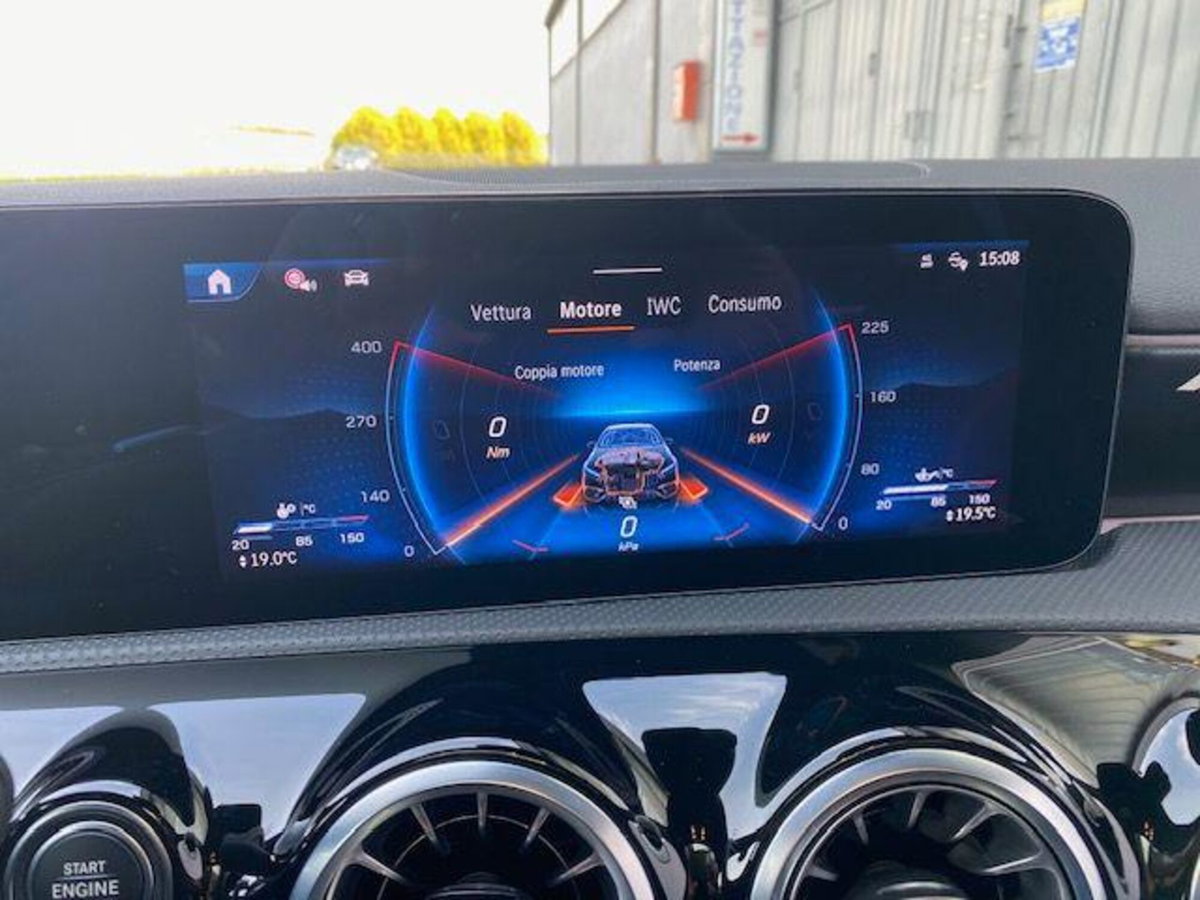 Mercedes-Benz Classe A AMG 35 AMG Line Premium Plus 4matic auto (18)