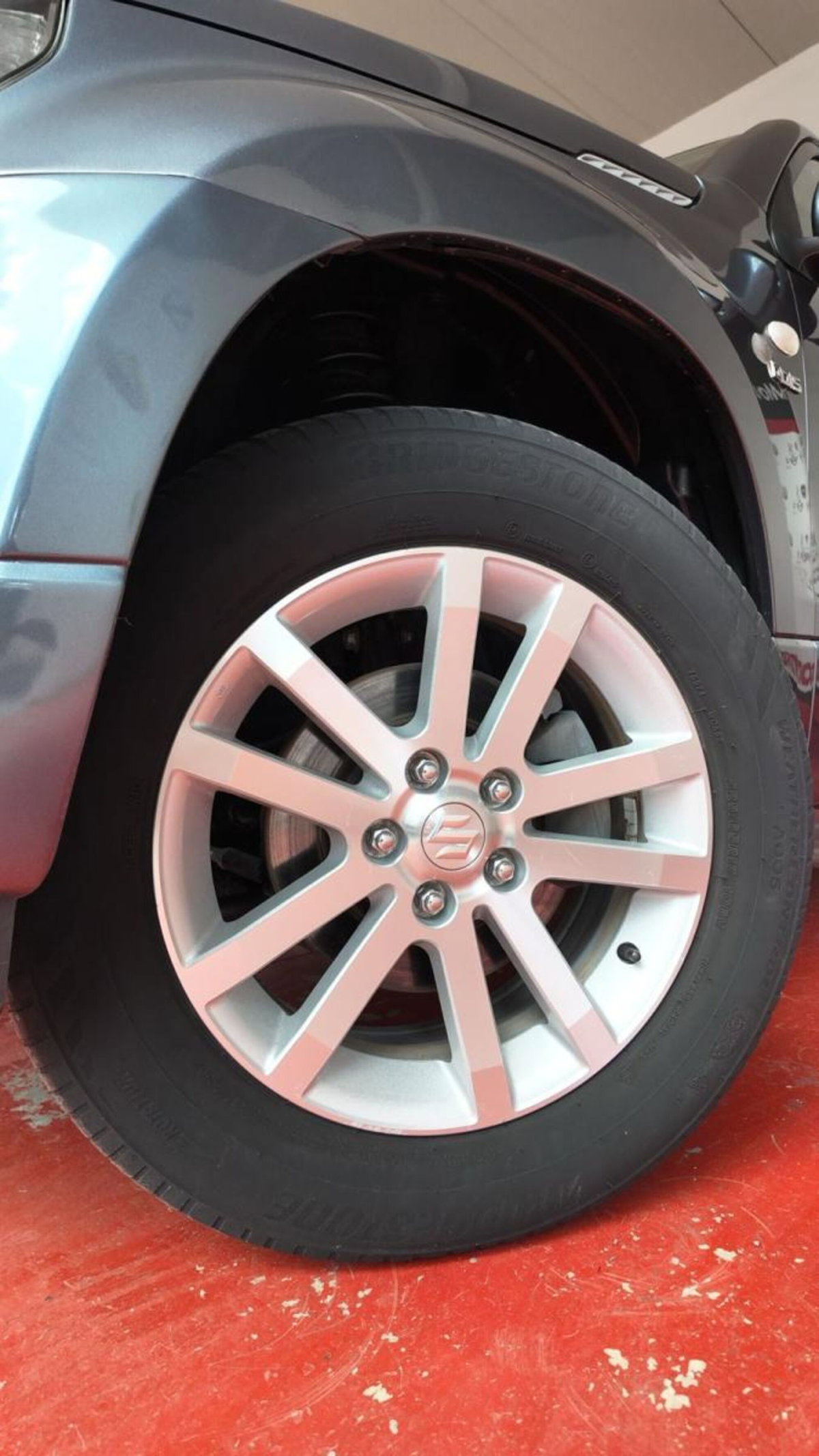 Suzuki Grand Vitara 1.9 DDiS 5 porte Executive (5)