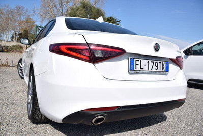 Alfa Romeo Giulia 2.2 Turbodiesel 150 CV AT8 Super (15)