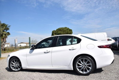 Alfa Romeo Giulia 2.2 Turbodiesel 150 CV AT8 Super (17)