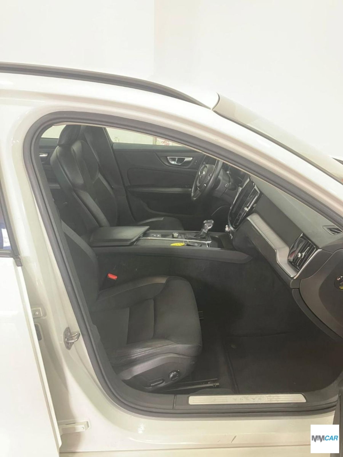 Volvo V60 D3 Geartronic Business Plus (11)
