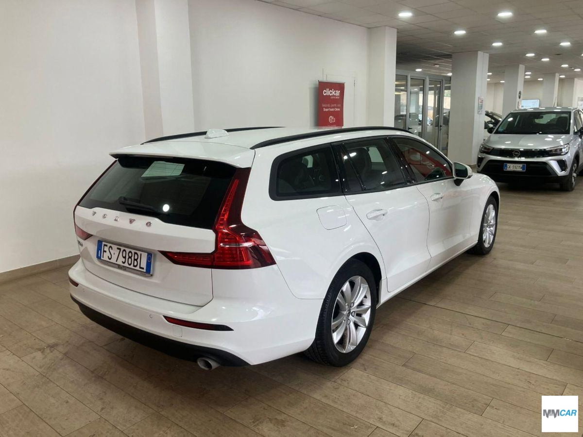 Volvo V60 D3 Geartronic Business Plus (3)