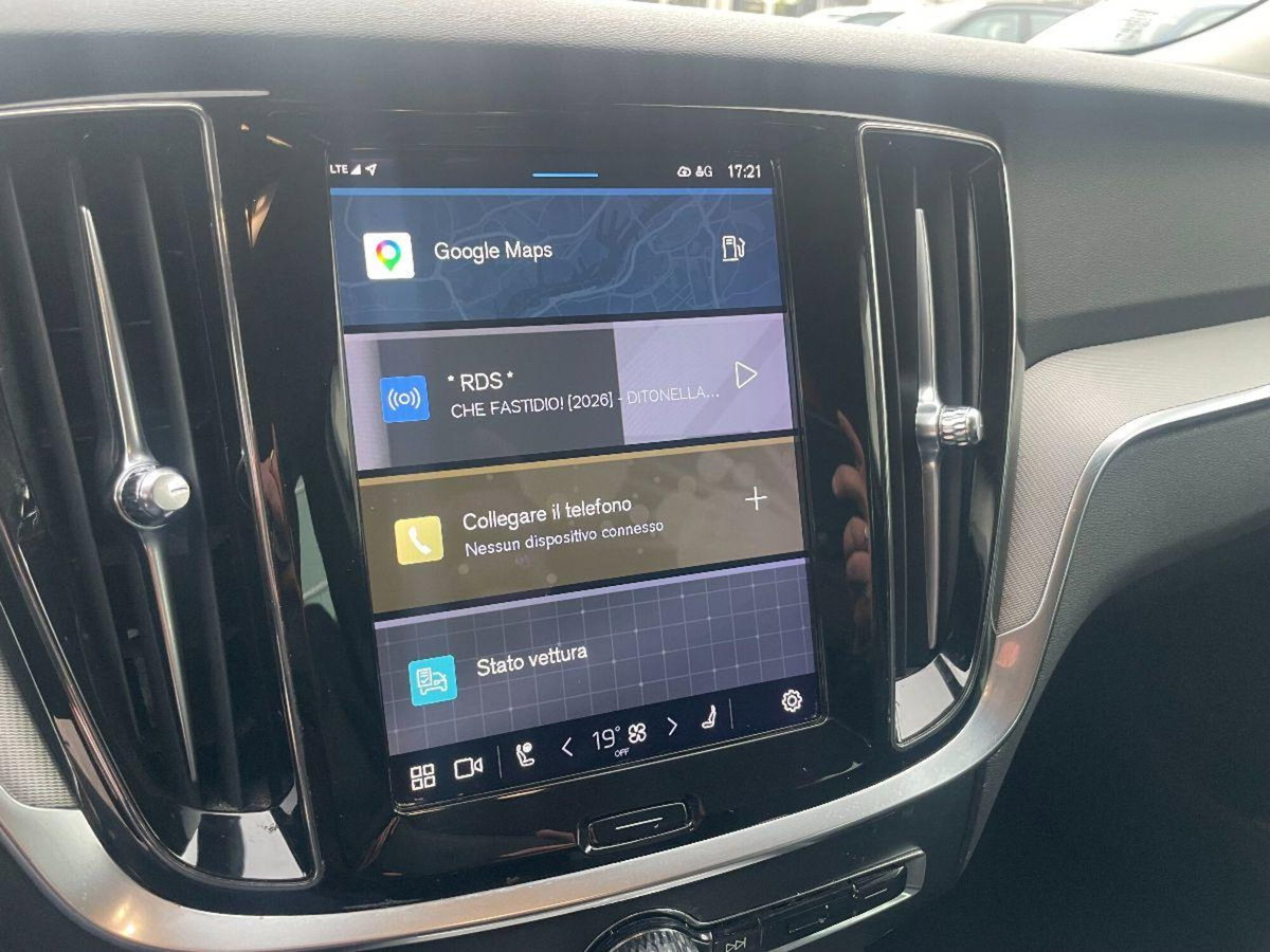Volvo V60 B3 automatico Essential (12)