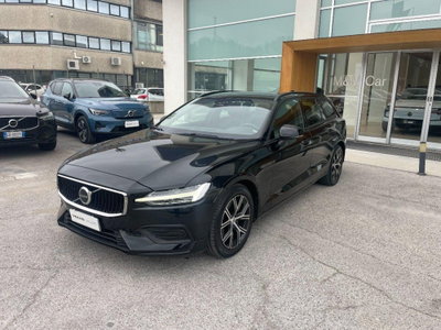 Volvo V60 B3 automatico Essential (2)