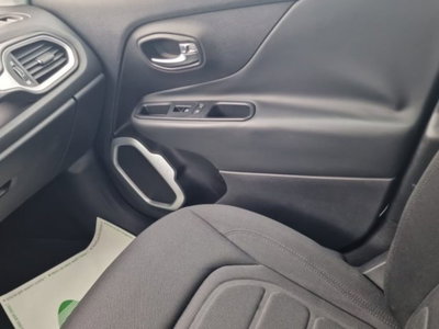 Jeep Renegade 1.6 Mjt 120 CV Limited (17)