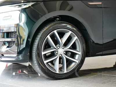 Land Rover Range Rover Sport 3.0 SDV6 HSE Dynamic (6)