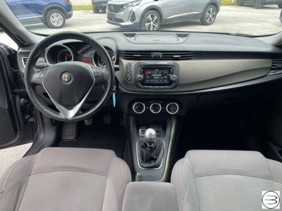 Alfa Romeo Giulietta 2.0 JTDm-2 Exclusive 140cv (12)