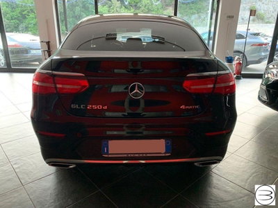 Mercedes-Benz GLC SUV 250 4Matic Premium (5)