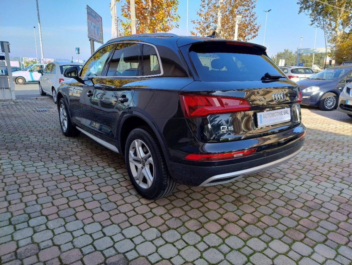 Audi Q5 2.0 TDI 190 CV quattro S tronic Business (7)