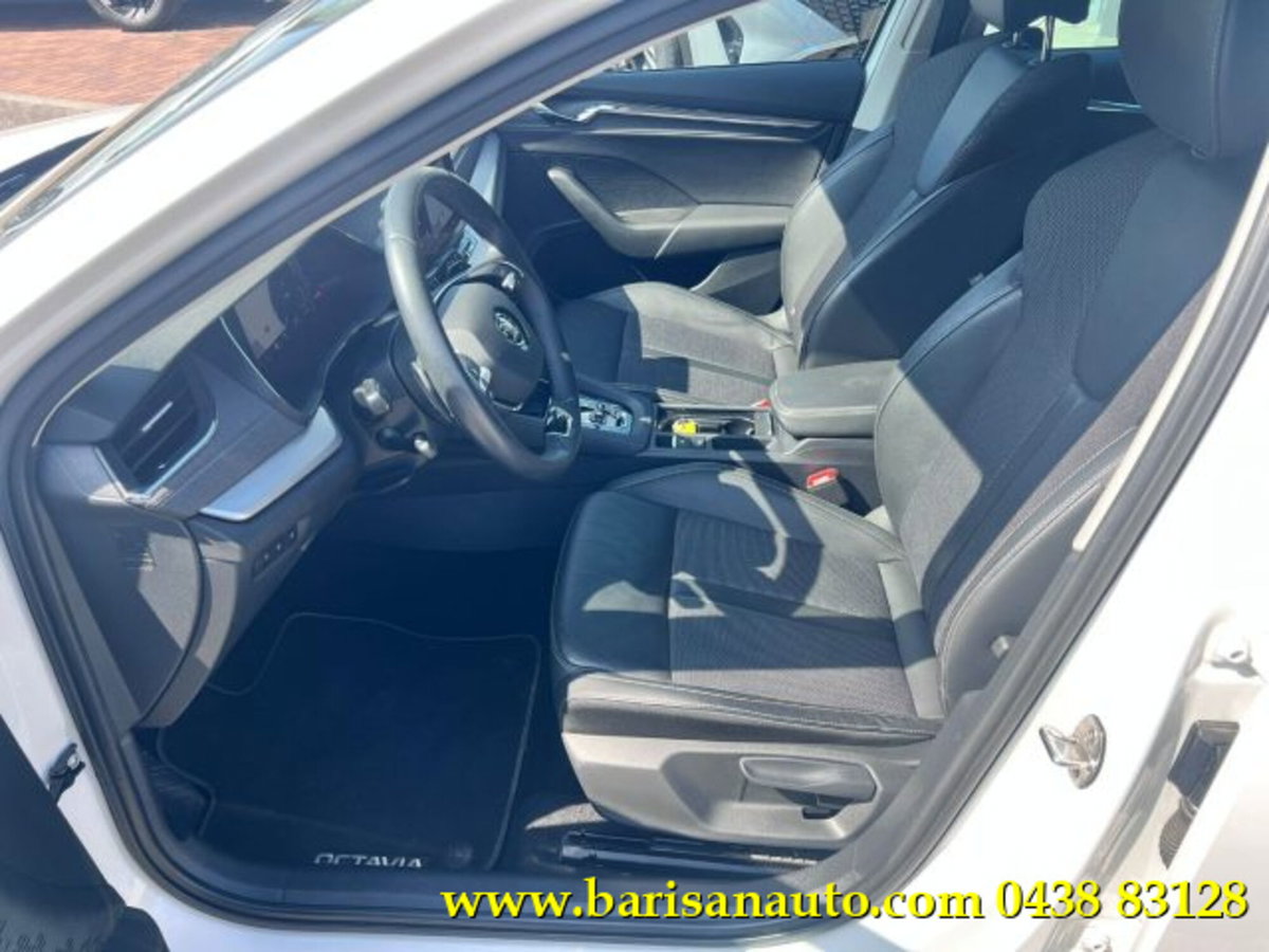 Skoda Octavia Station Wagon 2.0 TDI EVO SCR 150 CV DSG 4x4 Wagon Style (5)