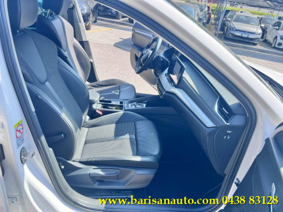 Skoda Octavia Station Wagon 2.0 TDI EVO SCR 150 CV DSG 4x4 Wagon Style (6)