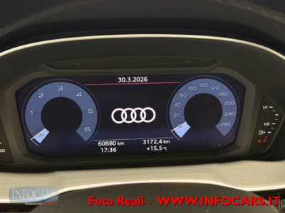 Audi Q3 35 TDI quattro S tronic Business (12)
